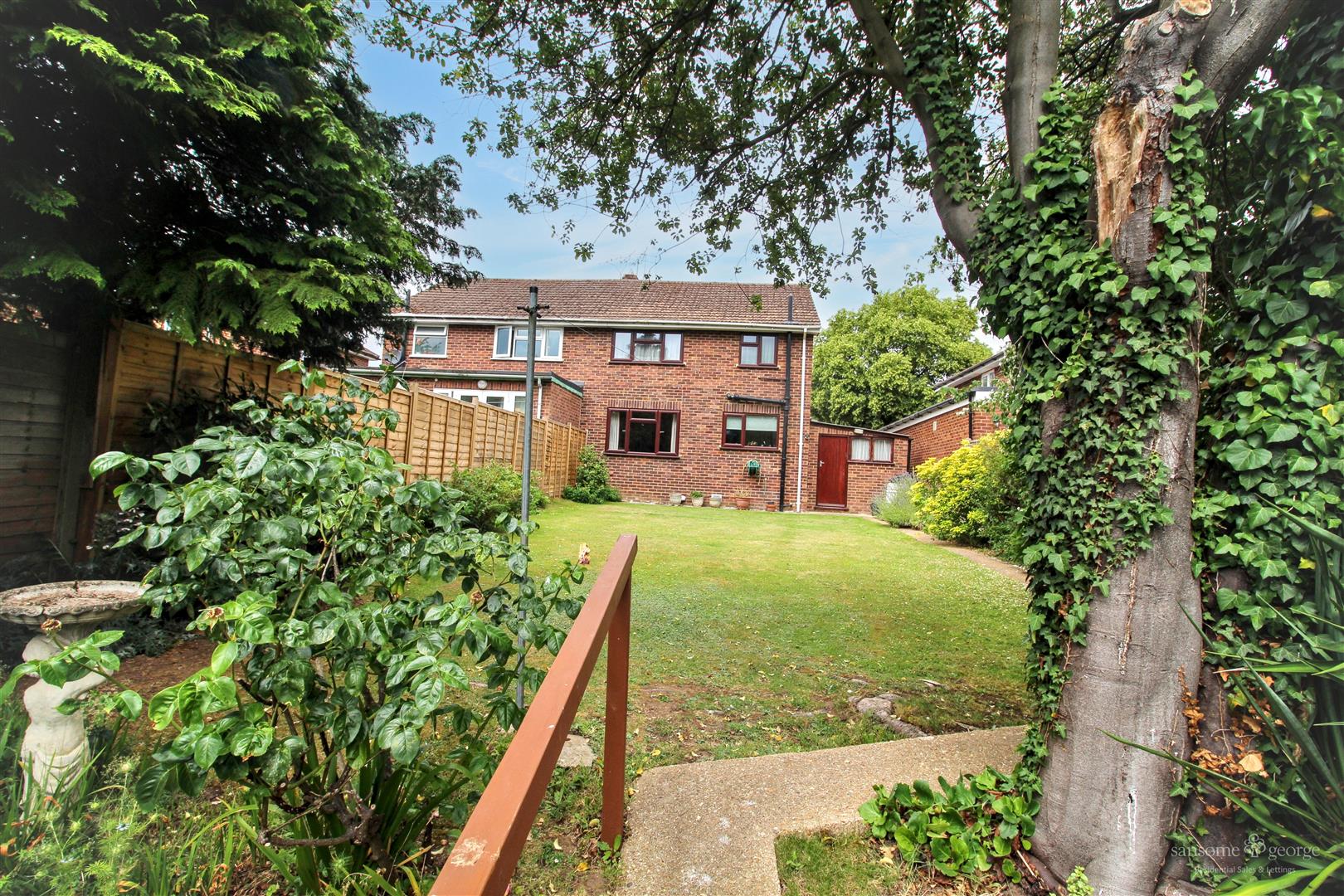 Fairford Road, Tilehurst, Reading